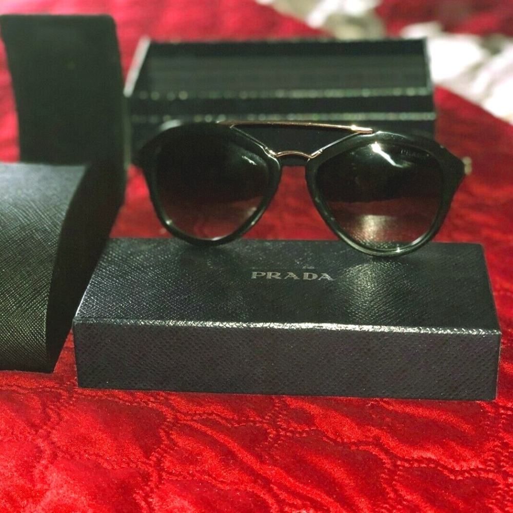 100% AUTHENTIC Prada Sunglasses Cinema 12QS 1AB0A7